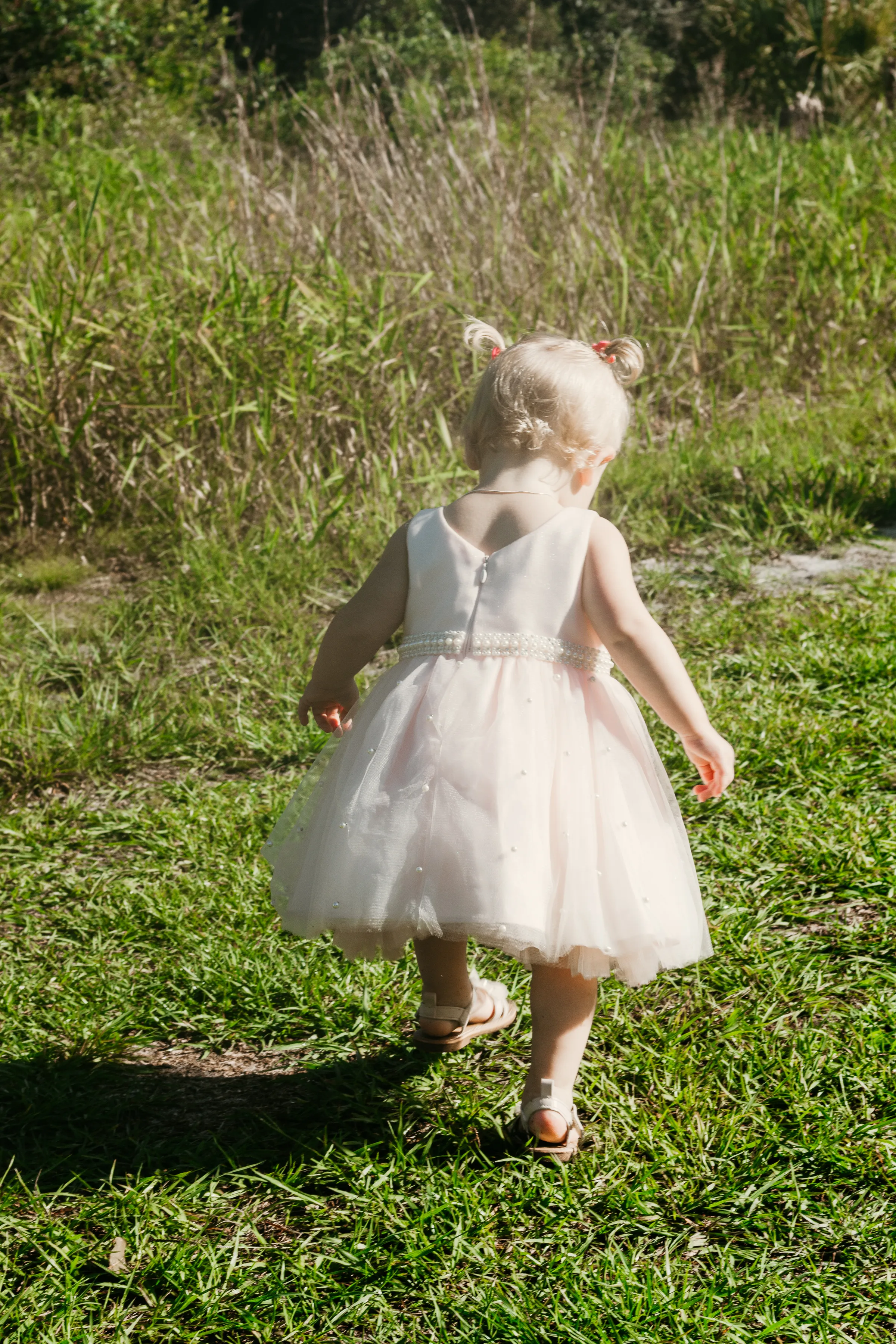 Candid family photography session by Seasons and Sprouts Photography
